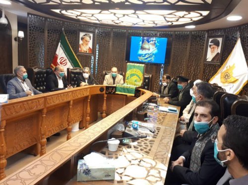 اهدای نشان افتخار خادمی امام رضا (ع) به رئیس شورای اسلامی شهر و شهردار گرگان