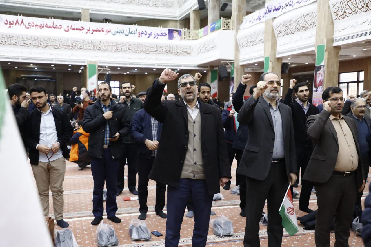 حضور اعضای شورای اسلامی شهر و شهردار گرگان در مراسم گرامیداشت سالروز حماسه مردمی ۹ دی - 5