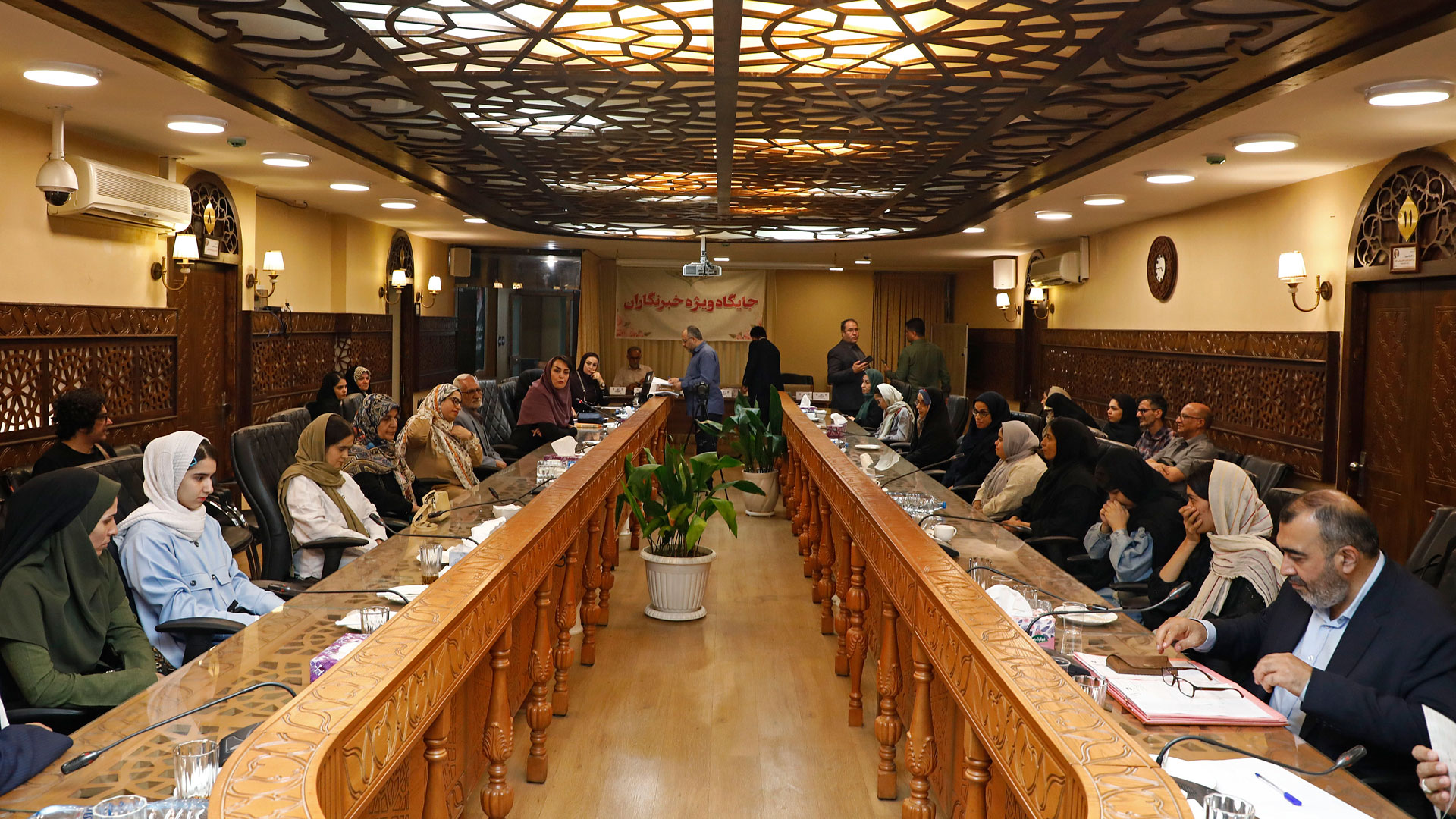 تقدیر از ورزشکاران معلول گرگانی به‌مناسبت روز ملی پارالمپیک در شورای اسلامی شهر گرگان - 5