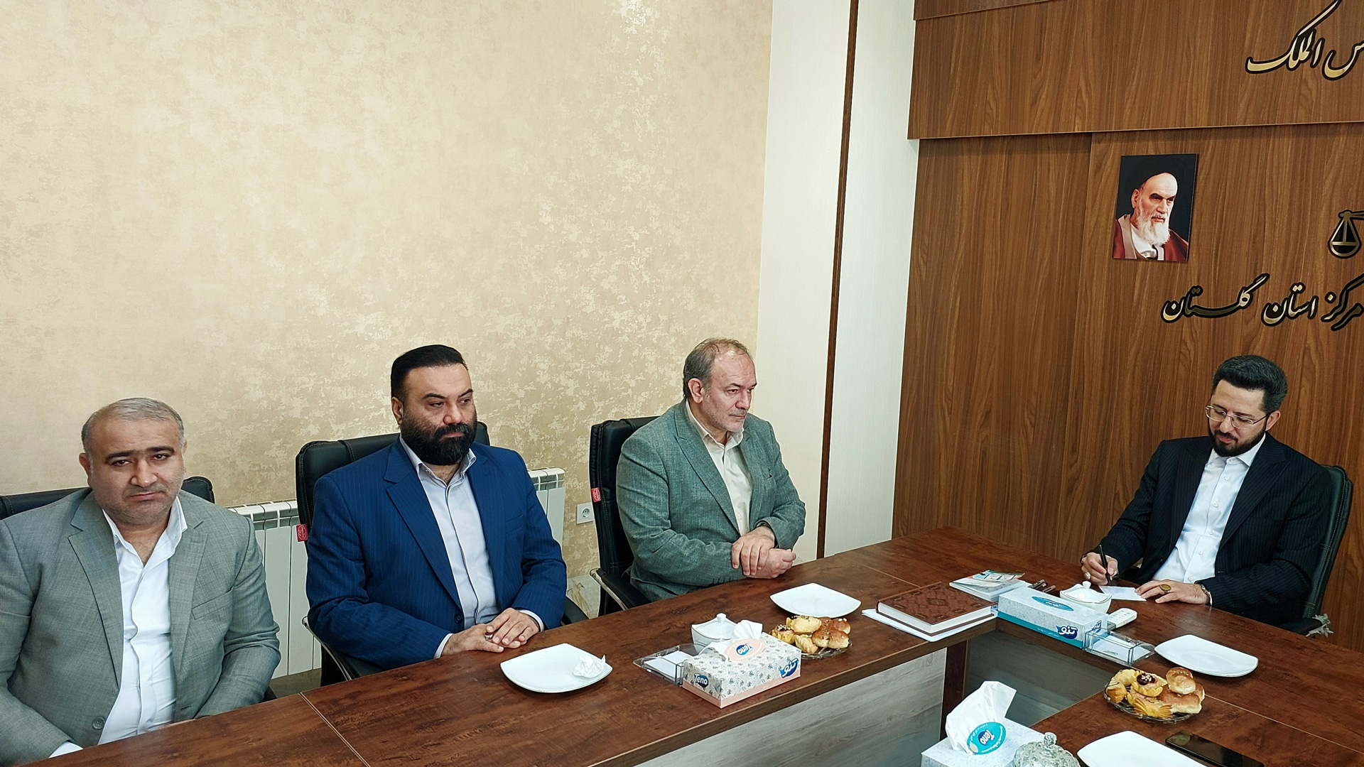 دیدار اعضای شورای شهر گرگان با دادستان جدید استان گلستان برای تقویت همکاری در امور شهری - 3