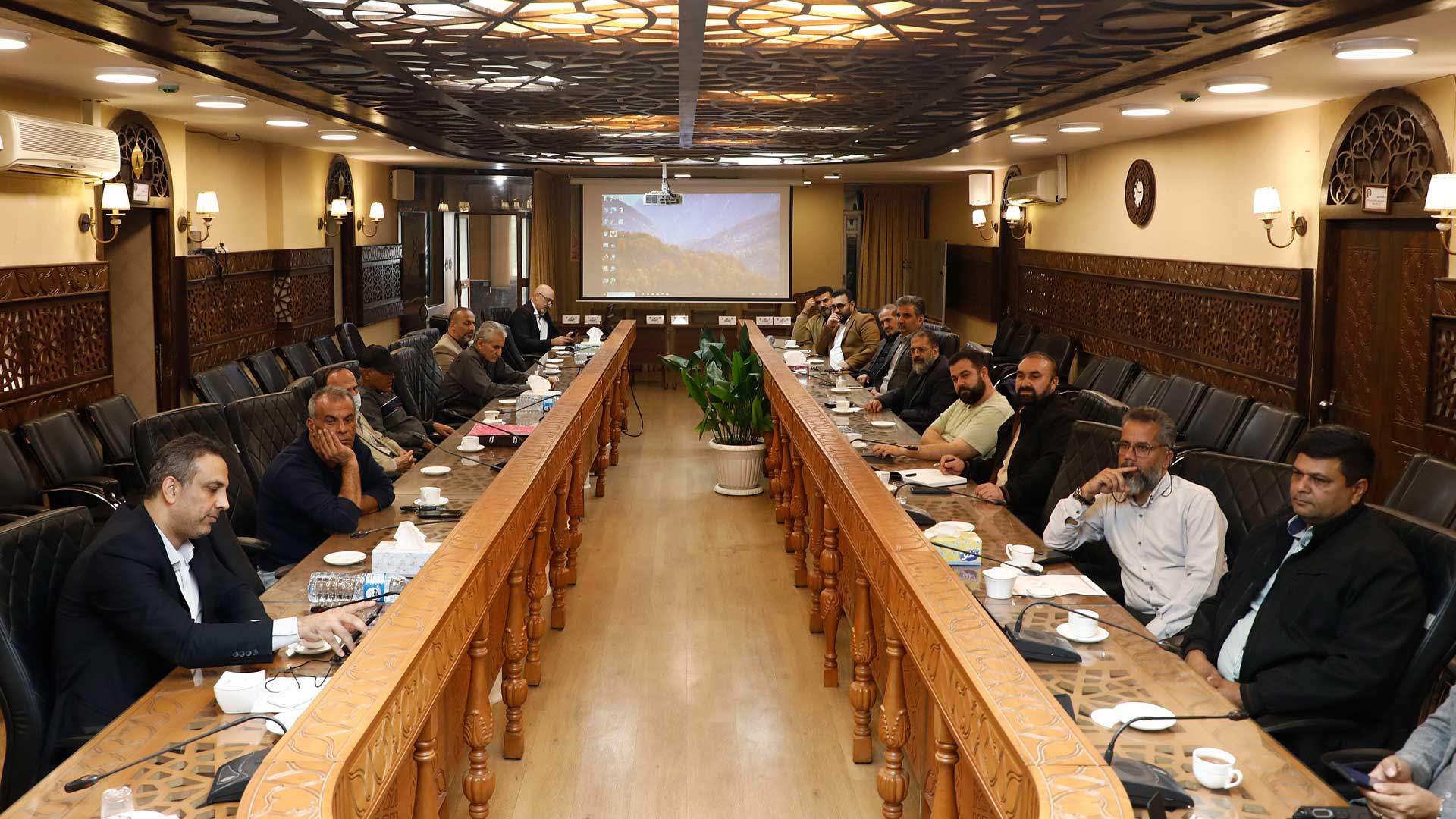 بررسی لایحه حفظ و نگهداری فضای سبز منطقه ویژه پارک جنگلی النگدره در شورای اسلامی شهر گرگان - 8