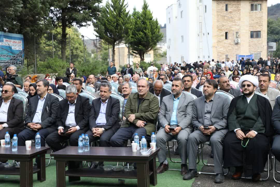 حضور رئیس و اعضای شورای اسلامی شهر گرگان در جشنواره آبزیان و رونمایی از بزرگ‌ترین پیتزای ایران - 6