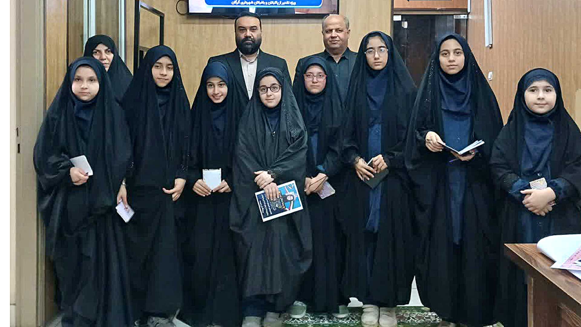 حضور شورای دانش&zwnj;آموزان دبستان دخترانه پیشگامان تربیت در شورای اسلامی شهر گرگان - 3