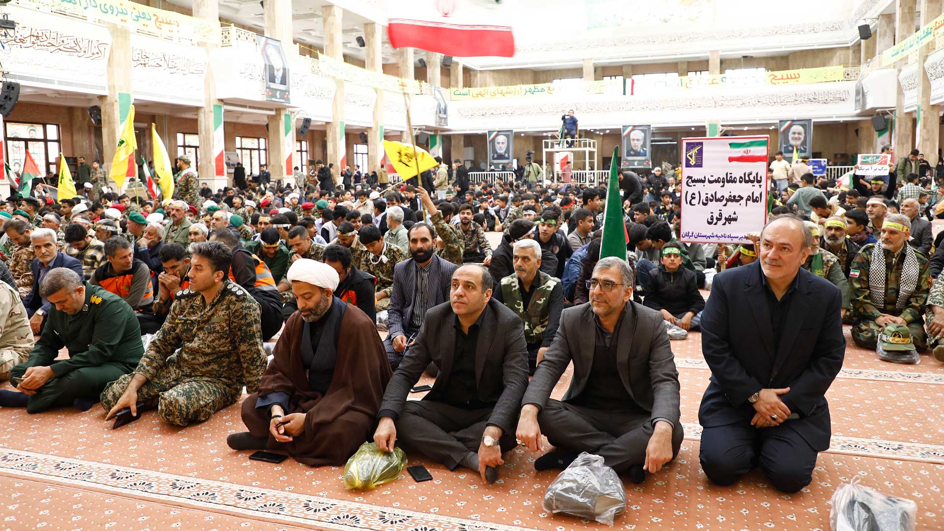 حضور رئیس، اعضای شورای شهر و شهردار گرگان در نمایش اقتدار ملت ایران - 5