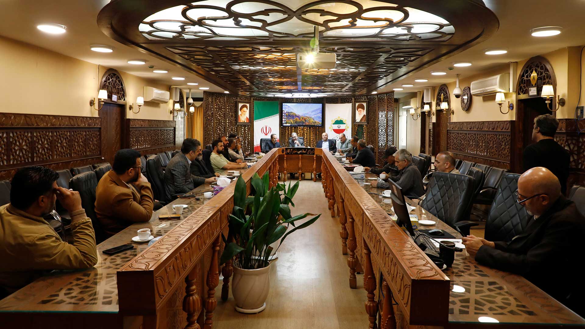 بررسی لایحه حفظ و نگهداری فضای سبز منطقه ویژه پارک جنگلی النگدره در شورای اسلامی شهر گرگان - 6