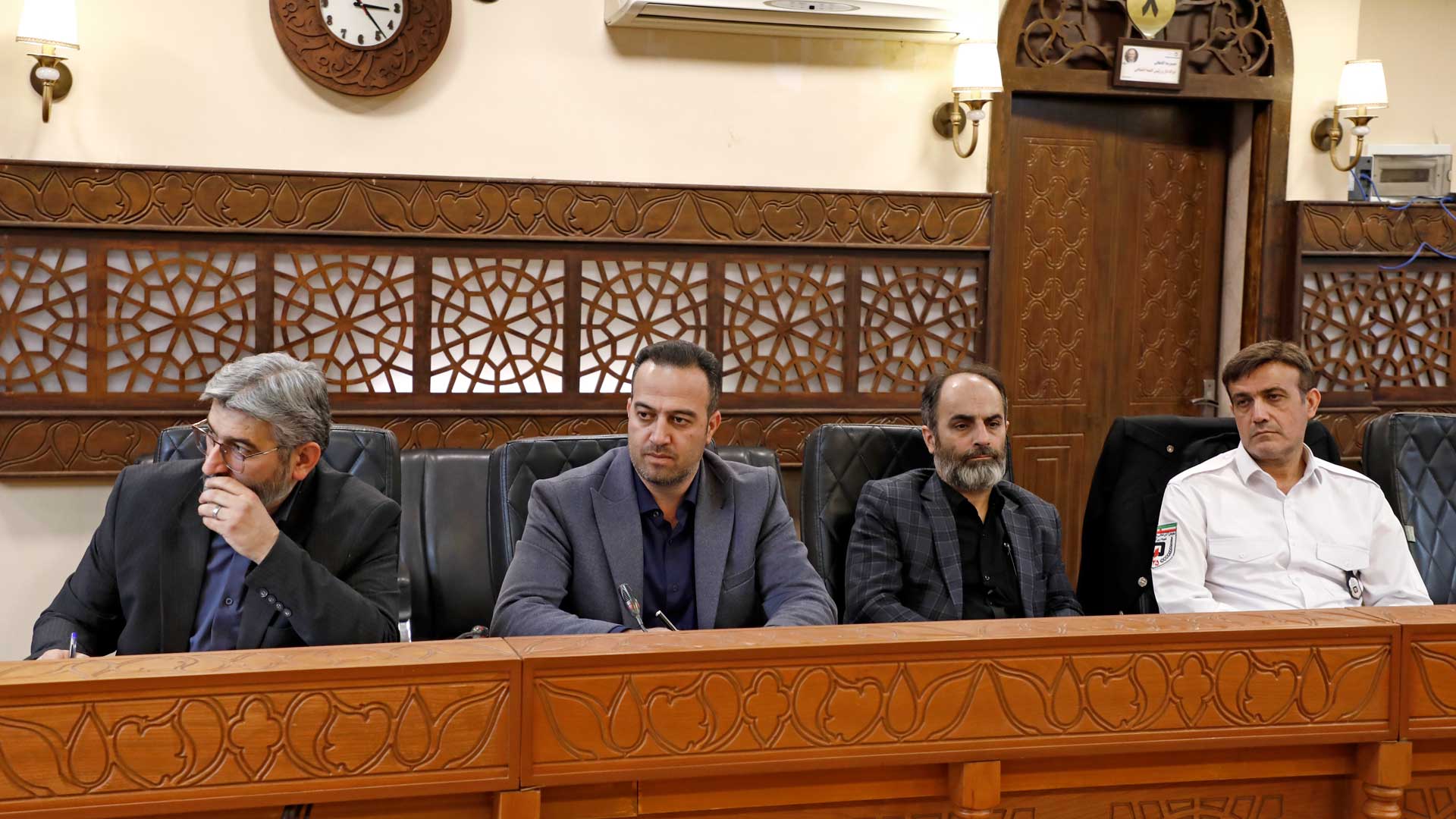 بررسی لوایح عمرانی و مالی در سیصد و بیست و پنجمین جلسه فوق‌العاده شورای شهر گرگان - 7