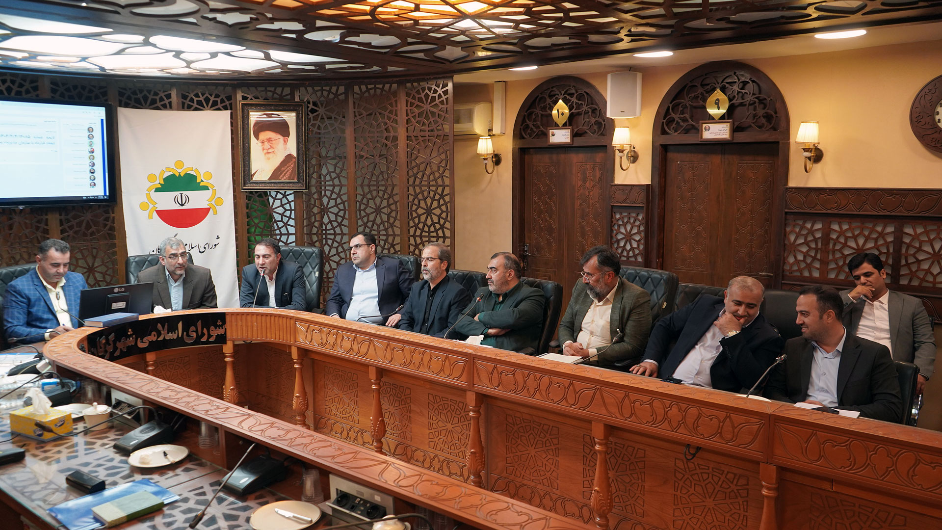 بررسی بحران آب، چالش زیرساختی و تصویب توافق‌نامه حفاری ۱۴۰۴ در جلسه فوق‌العاده شورای شهر گرگان - 10