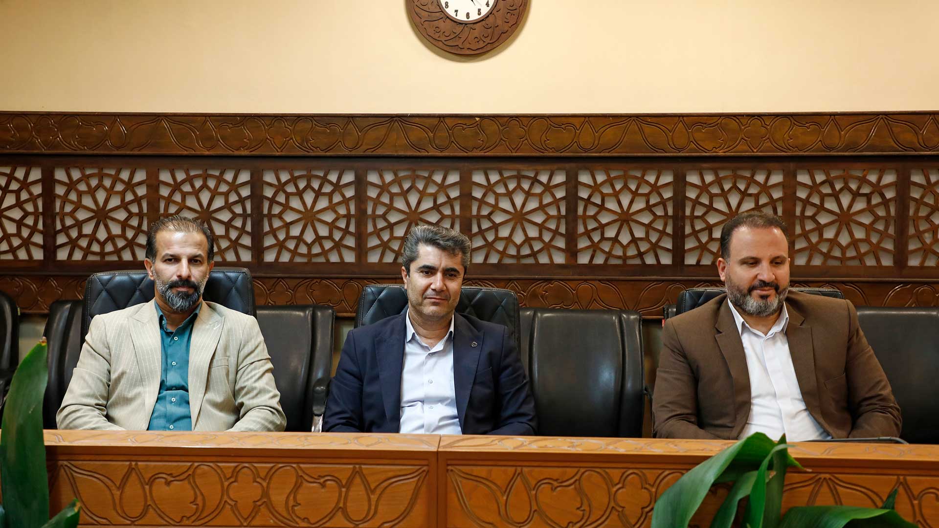 بررسی لوایح عمرانی و مالی در سیصد و بیست و پنجمین جلسه فوق‌العاده شورای شهر گرگان - 6