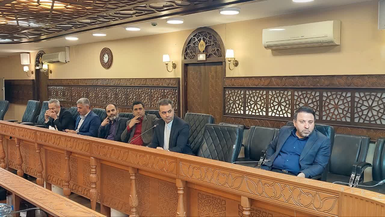 بازنگری قرارداد شهربازی و تصویب متمم بودجه ۱۴۰۴ در شورای شهر گرگان - 5