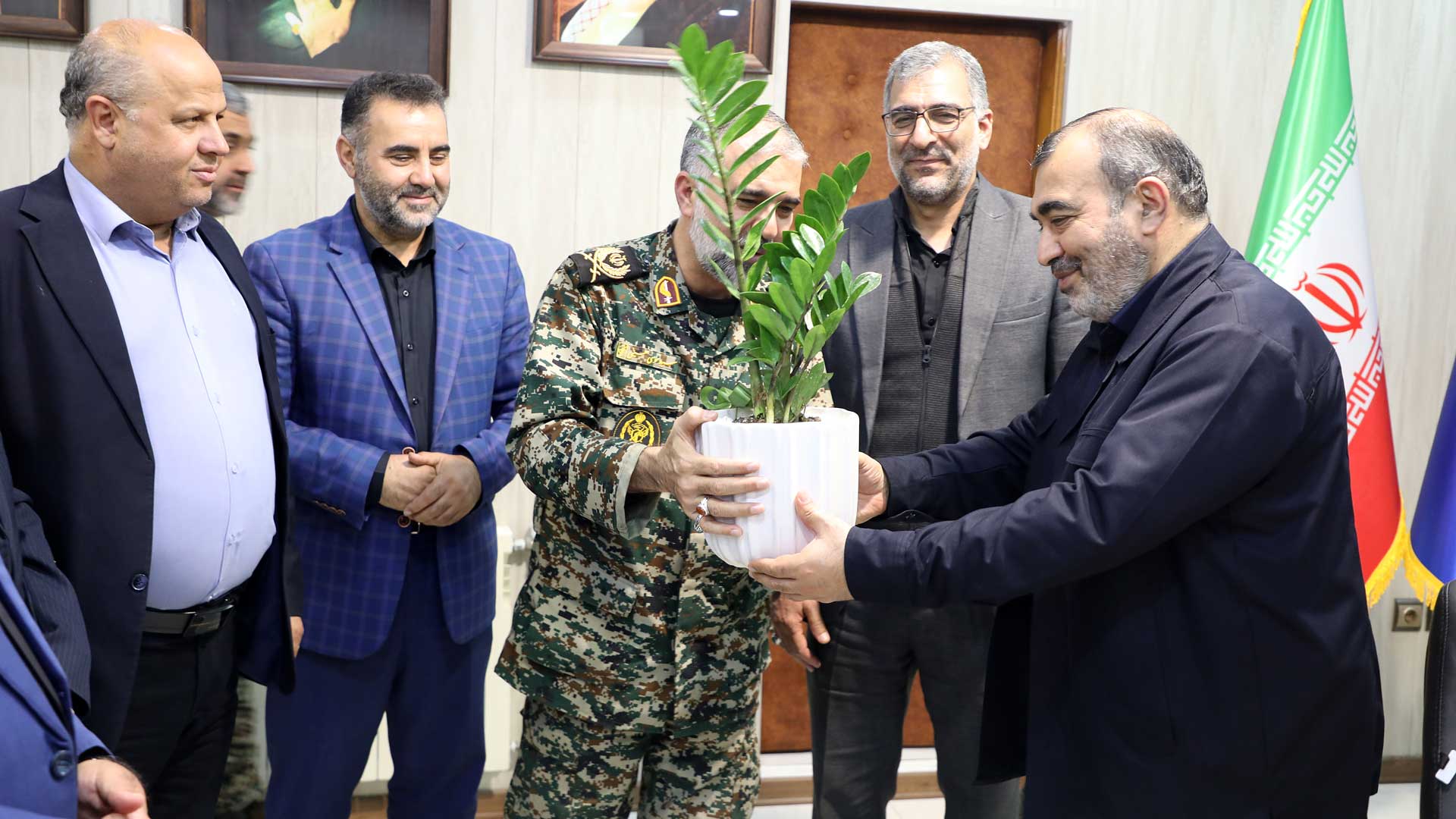 اعضای شورای شهر گرگان با فرمانده سپاه نینوا دیدار کردند - 7