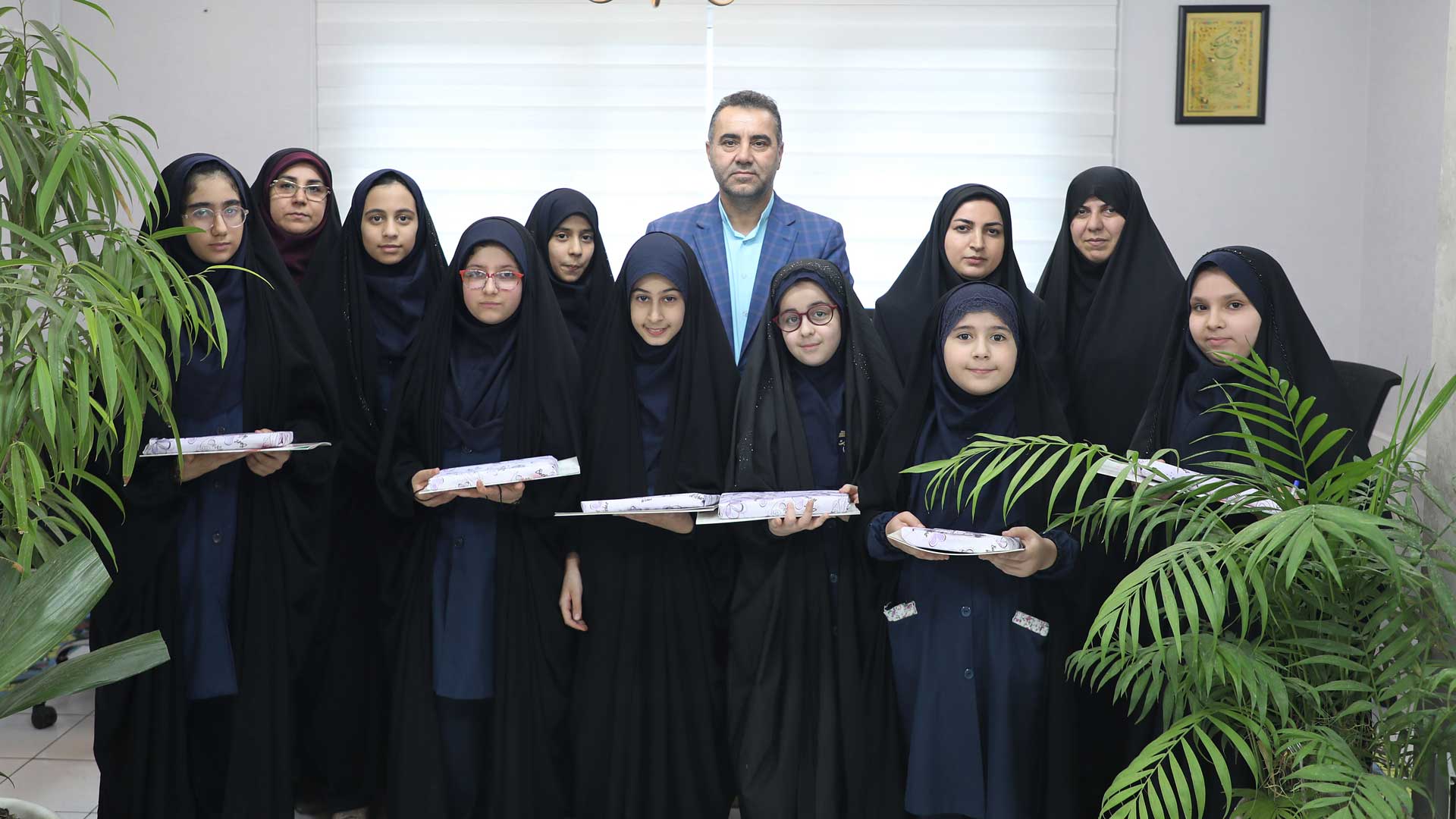 حضور شورای دانش&zwnj;آموزان دبستان دخترانه پیشگامان تربیت در شورای اسلامی شهر گرگان - 4