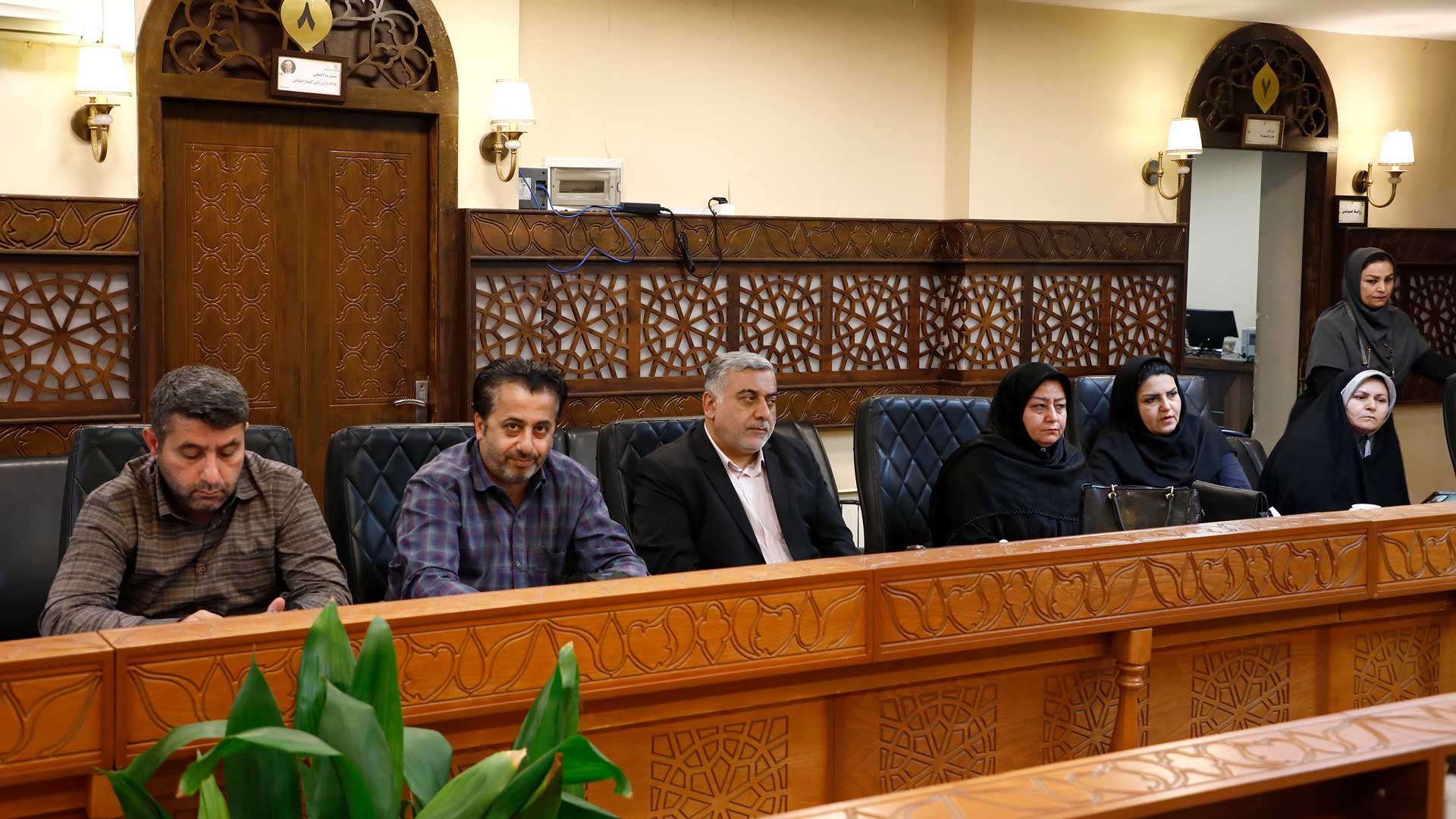 شورای شهر گرگان بر ساماندهی وضعیت تاکسی‌ها تأکید کرد - 4