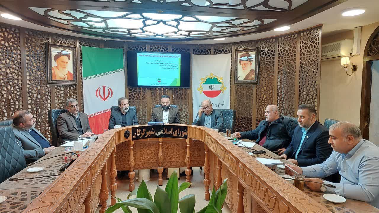 قراردادهای رستوران درباری زعفران و پارکینگ عدالت در کمیسیون حقوقی شورا بررسی شد - 4