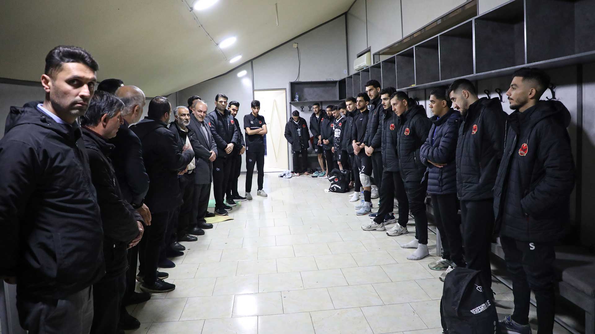 بازدید میدانی از سالن امام خمینی(ره) و نشست با فوتسالی&zwnj;ها - 6