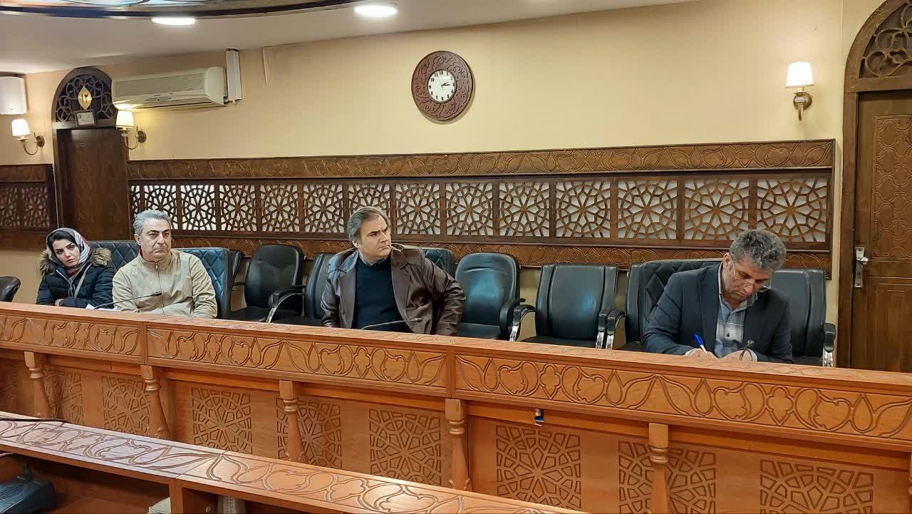 قراردادهای رستوران درباری زعفران و پارکینگ عدالت در کمیسیون حقوقی شورا بررسی شد - 2