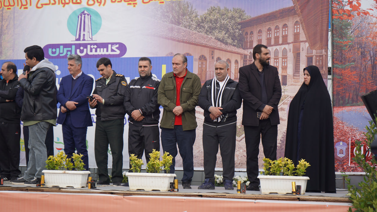 حضور اعضای شورای اسلامی شهر گرگان در همایش بزرگ پیاده روی خانوادگی به مناسبت روز ملی گرگان و جشن صد سالگی شهرداری - 4