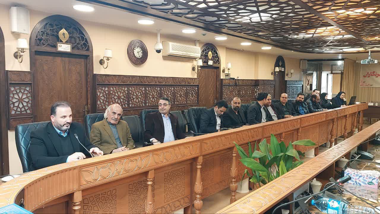 تجلیل از خادمان حمل&zwnj;ونقل عمومی در صدودوازدهمین جلسه کمیسیون نظارت شورای شهر گرگان - 8