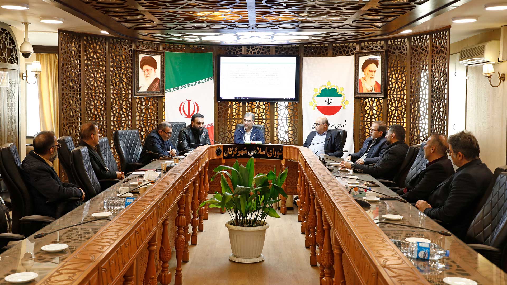 لایحه واگذاری امور خدمات شهری در سطح شهرداری منطقه ۲ در کمیسیون عمران و خدمات شهری بررسی شد - 2