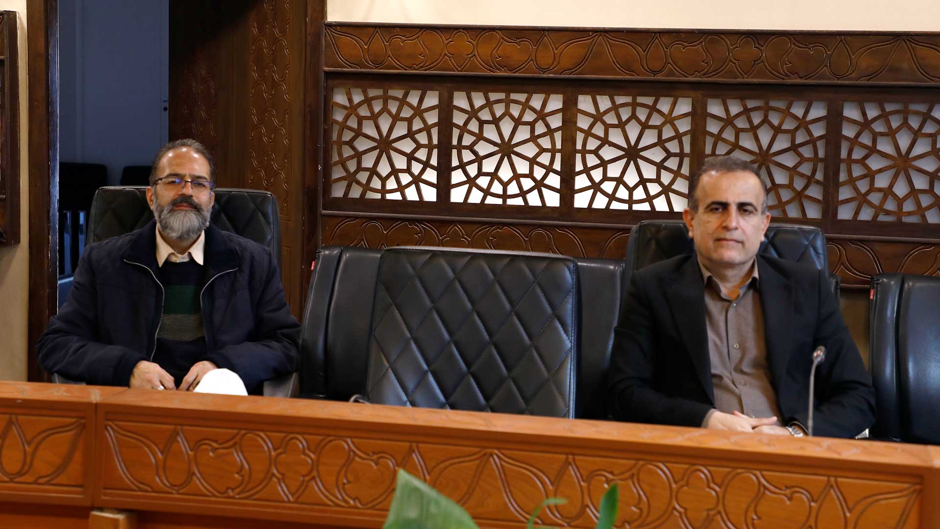 لایحه واگذاری امور خدمات شهری در سطح شهرداری منطقه ۲ در کمیسیون عمران و خدمات شهری بررسی شد - 3