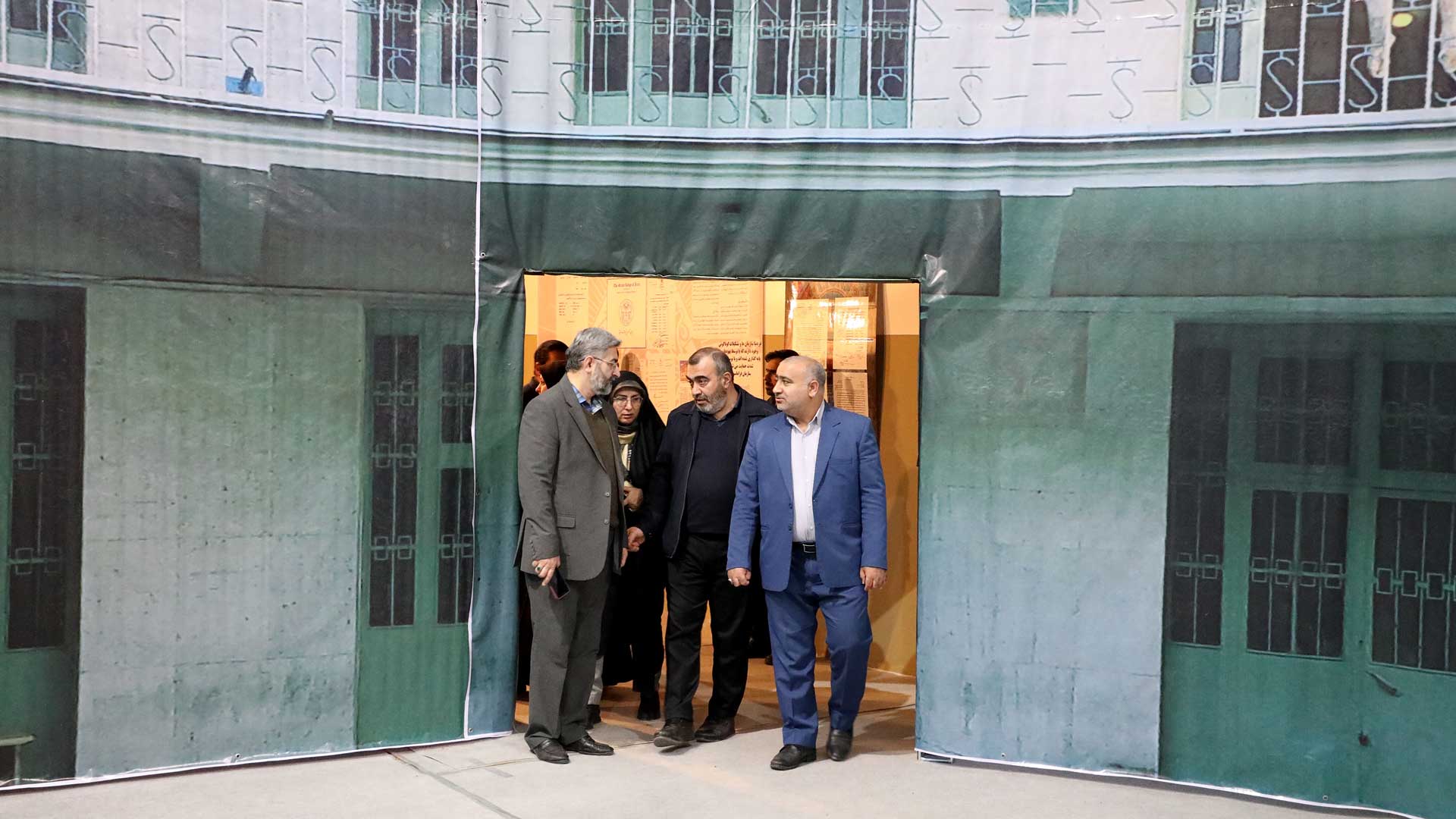 بازدید اعضای شورای اسلامی شهر گرگان از نمایشگاه &laquo;موزه عبرت&raquo; - 4