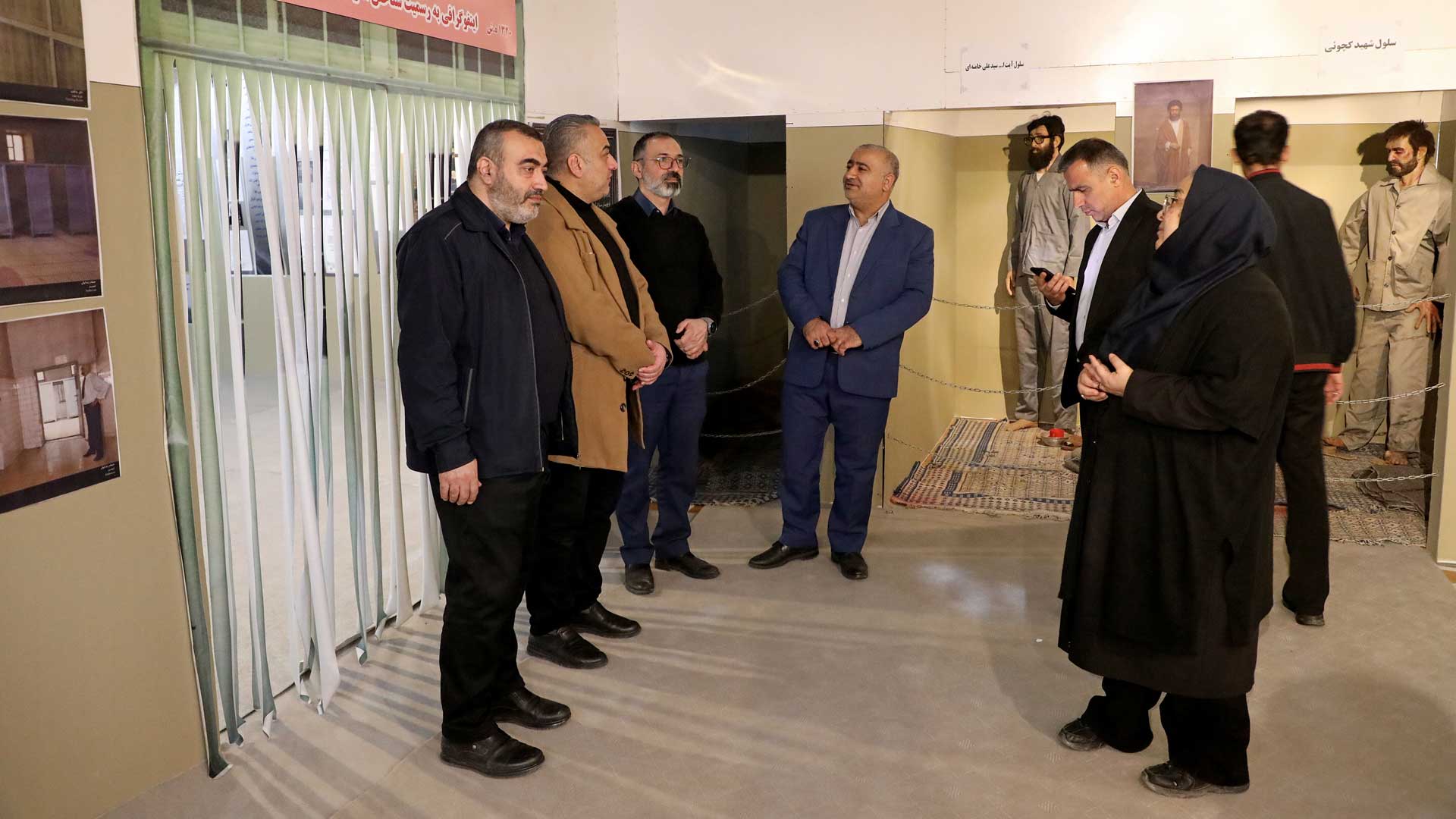 بازدید اعضای شورای اسلامی شهر گرگان از نمایشگاه &laquo;موزه عبرت&raquo; - 3