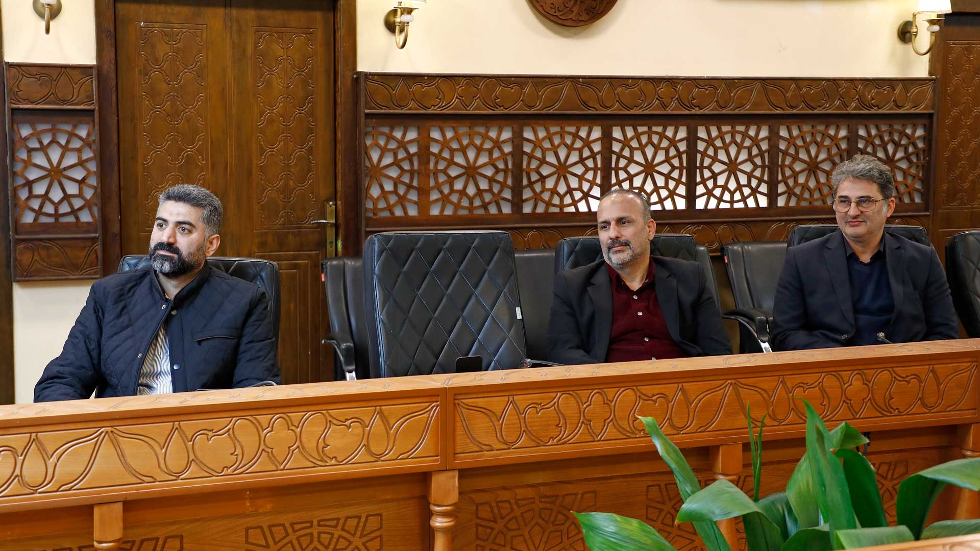 لایحه واگذاری امور خدمات شهری در سطح شهرداری منطقه ۲ در کمیسیون عمران و خدمات شهری بررسی شد - 4