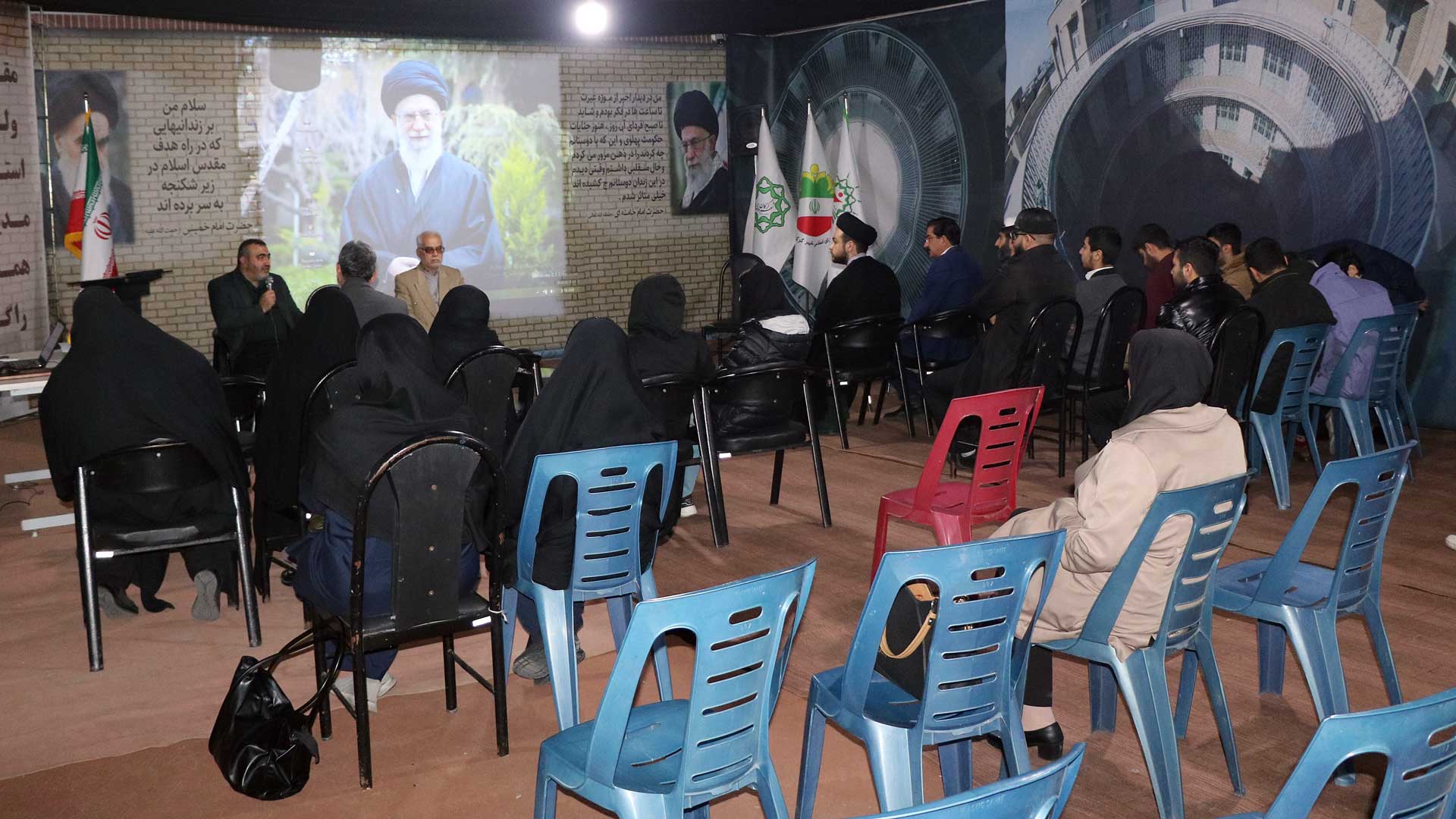 گزارش تصویری بازدید کمیسیون فرهنگی از نمایشگاه موزه عبرت در گرگان - 16