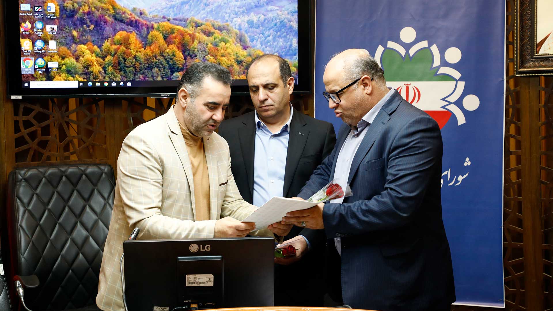 تقدیر رئیس و اعضای شورای شهر گرگان از مهندسین مجموعه شورا و شهرداری - 1