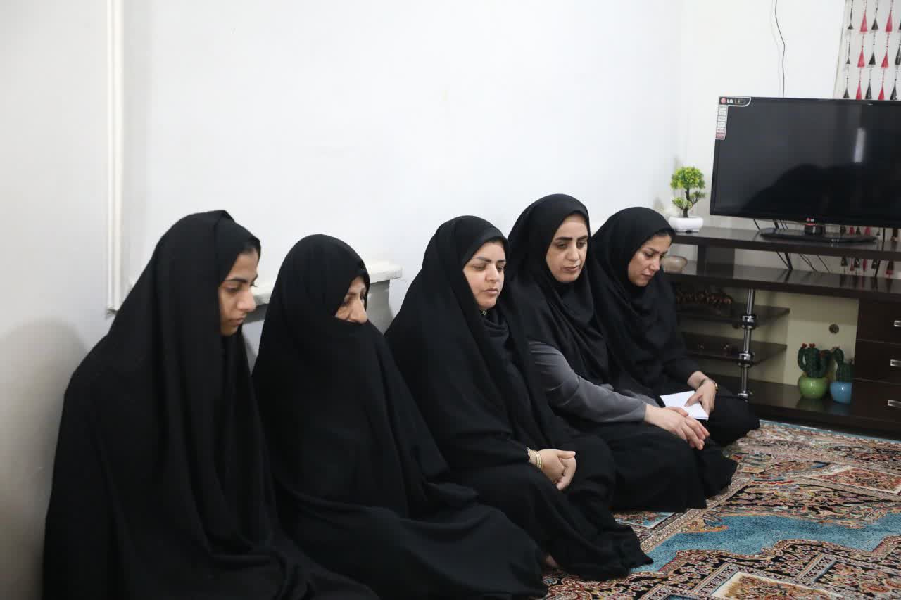 تجلیل از خانواده شهدای ناوشکن دنا در کمیسیون فرهنگی شورای شهر گرگان - 7