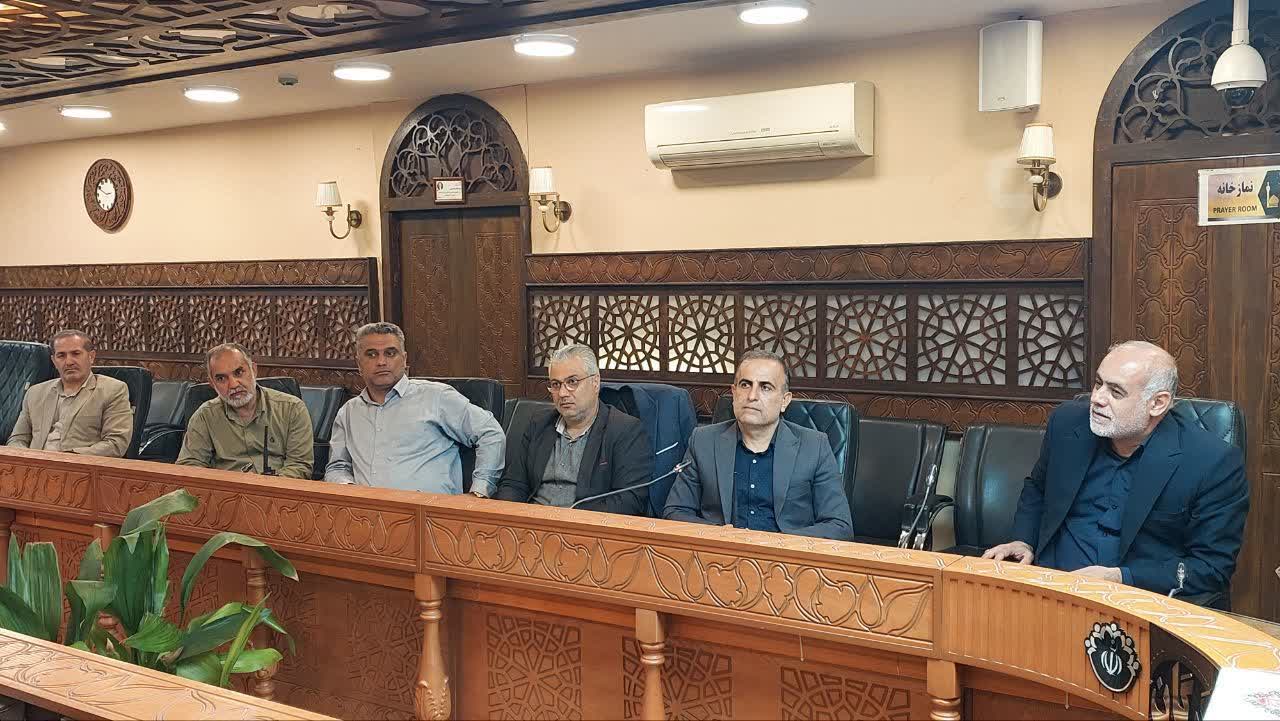 از جمع اوری سگ ها تا نظافت حوزه ی خدمات شهری در بخش تنظیف و رفت و روب محلات - 2