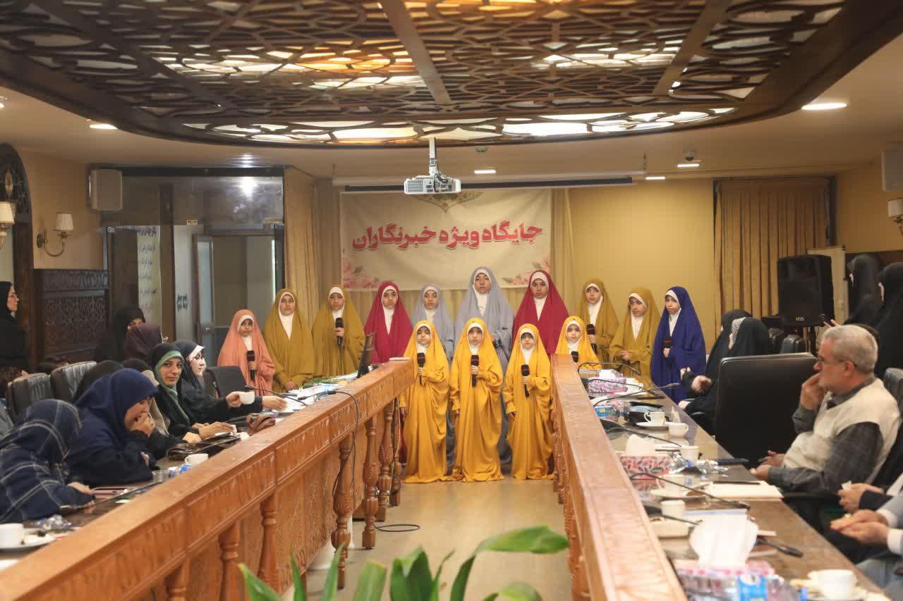 تجلیل از &laquo;سفیران مهربانی&raquo; در صحن شورای اسلامی شهر گرگان - 5