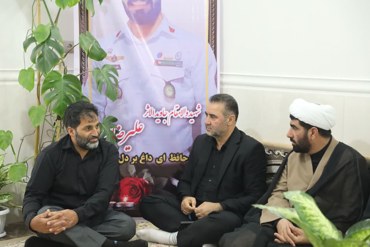 تجلیل از خانواده شهدای ناوشکن دنا در کمیسیون فرهنگی شورای شهر گرگان - 6