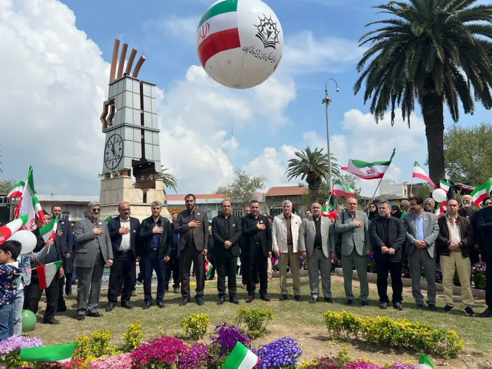 ادای احترام &laquo;پارلمان شهری گرگان&raquo; به نماد ملی؛ پرچم ایران در میدان شهرداری برافراشته شد - 7
