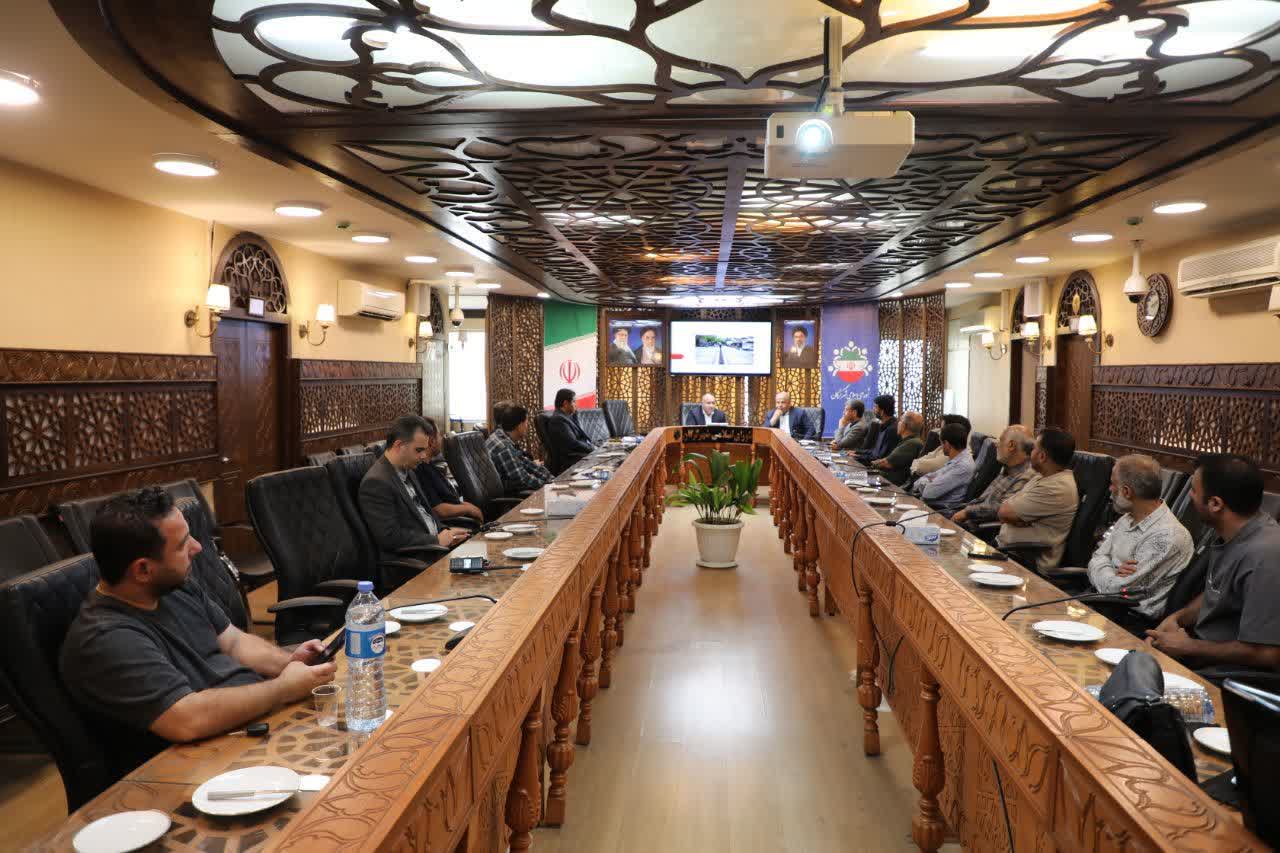 آغاز ساماندهی کف&zwnj;سازی و جداره&zwnj;سازی بازار تاریخی میدان عباسعلی در دستور کار مدیریت شهری گرگان قرار گرفت - 5