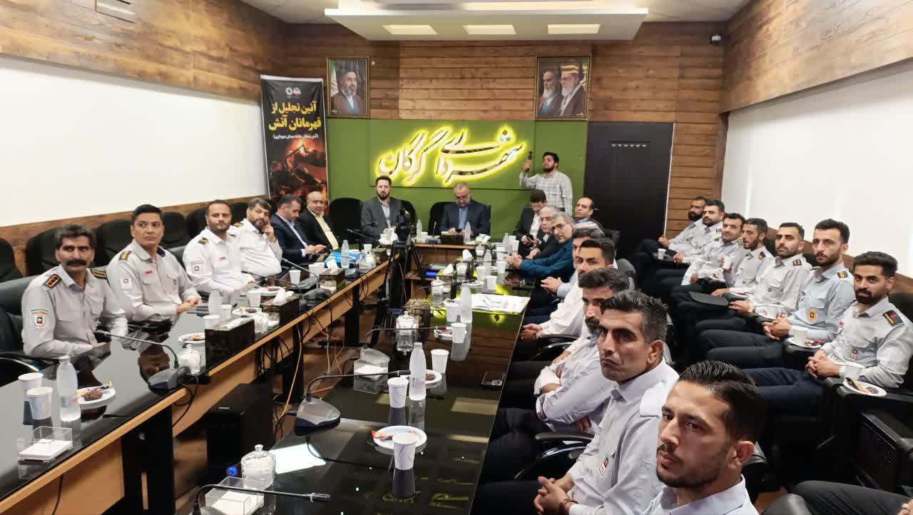 تجلیل از آتش&zwnj;نشانان قهرمان حادثه حریق دوشنبه&zwnj;شب شهرداری گرگان - 3
