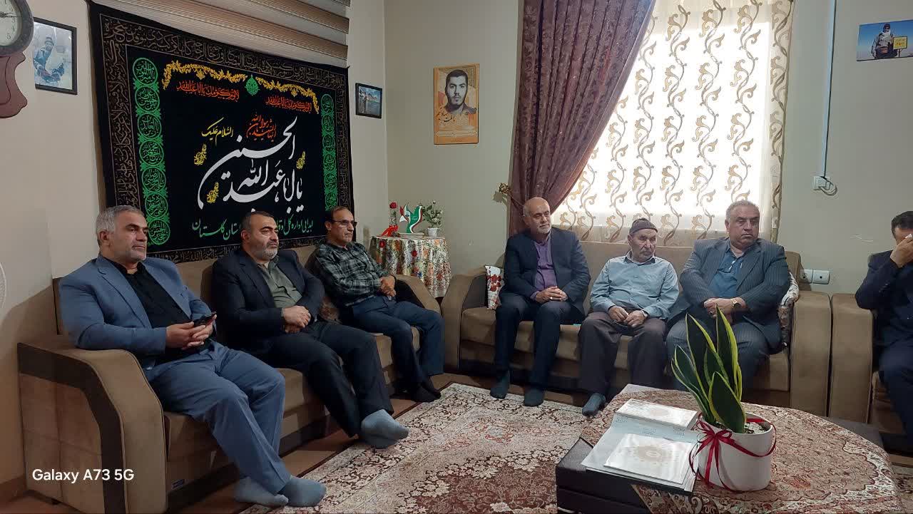 دیدار اعضای شورای شهر گرگان با خانواده شهید حاج حمید کمالی - 5