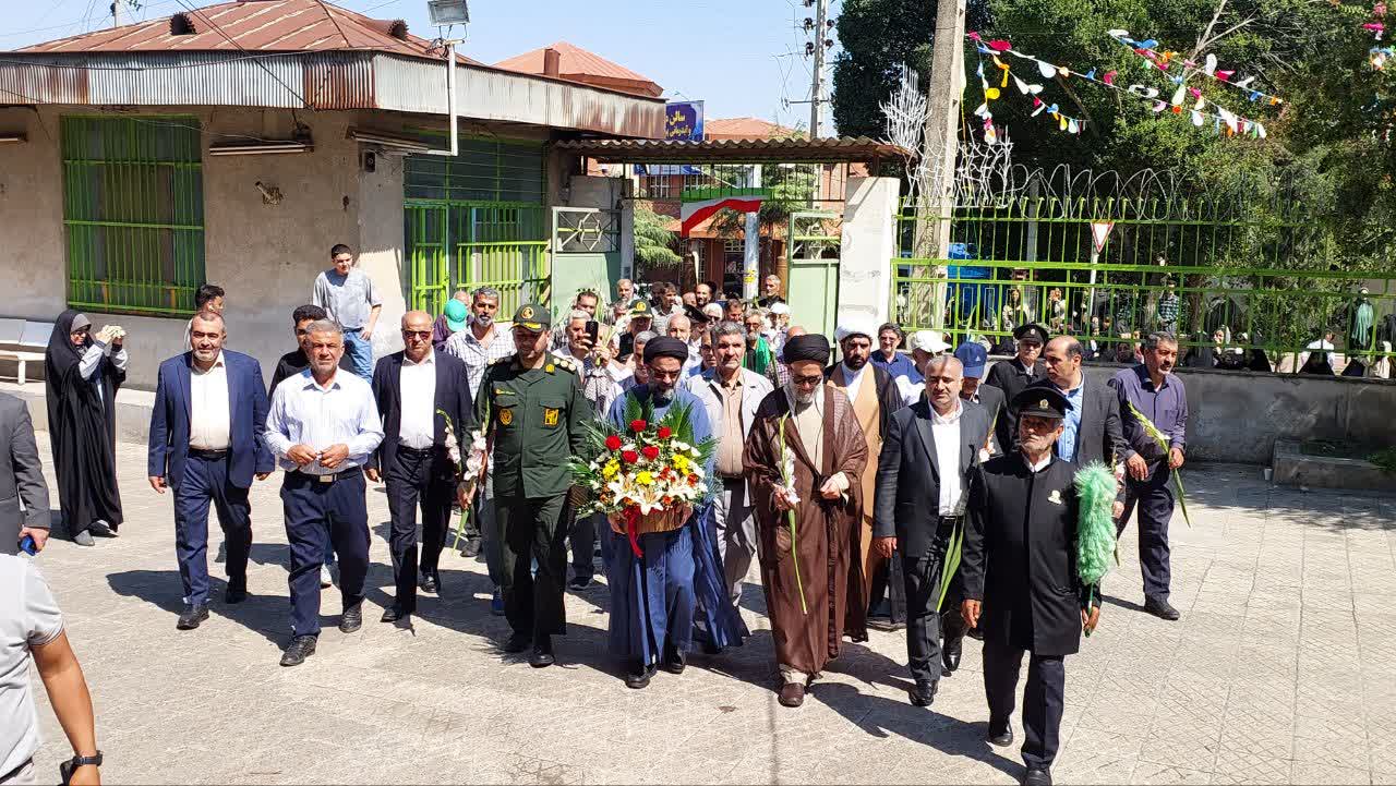 گلباران قدمگاه امام حسن عسکری(ع) در گرگان - 3