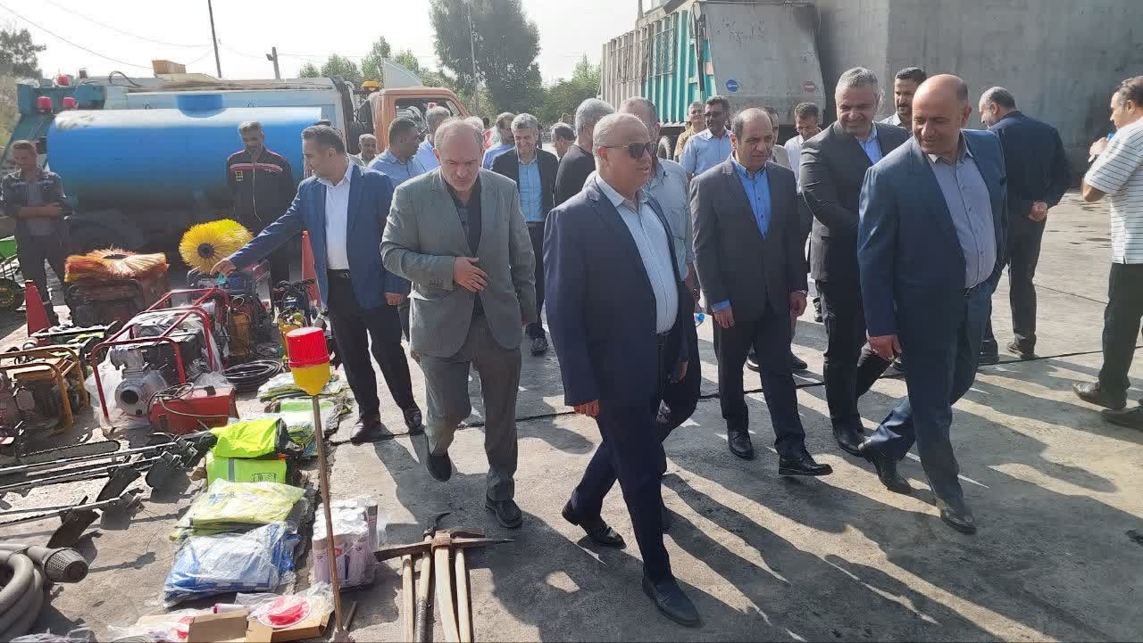 بازدید صفرعلی پایین&zwnj;محلی رئیس و اعضای شورای اسلامی شهر گرگان از کارگاه خدمات شهری - 6