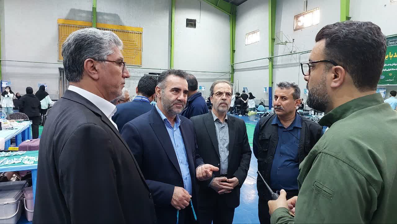 بازدید رئیس و اعضای شورای شهر گرگان و نماینده مردم از گروه جهادی درمانی مشکات - 11