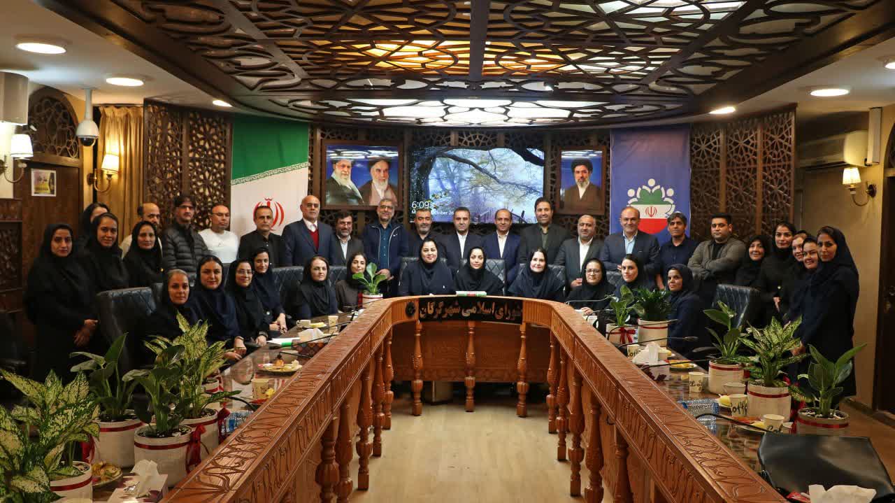 تجلیل رئیس شورا، شهردار و اعضای شورای شهر گرگان از پرستاران - 5